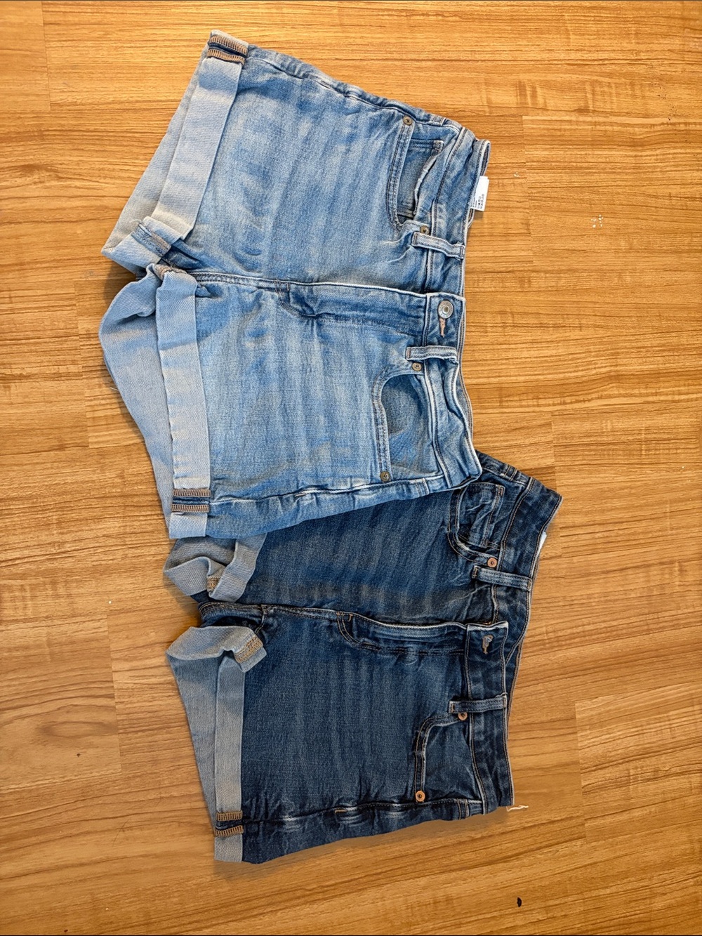 AMERICAN EAGLE Denim Cuffed Women's Shorts - Light Blue & Dark Blue
